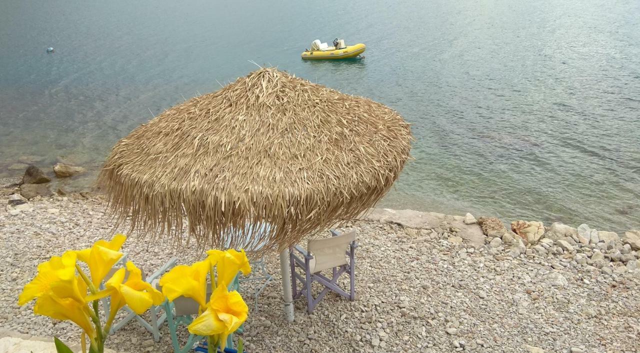 Linamare Eolos Kiveri Exterior photo